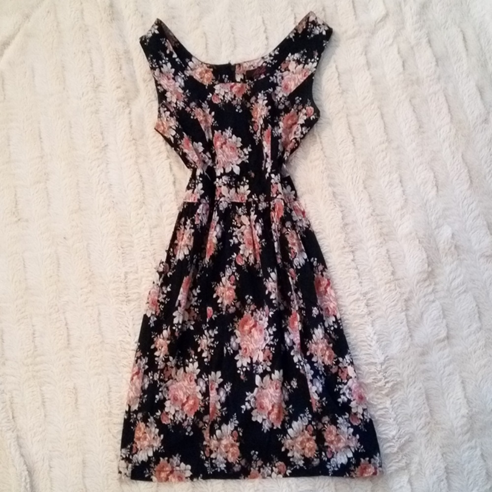 Floral print dress